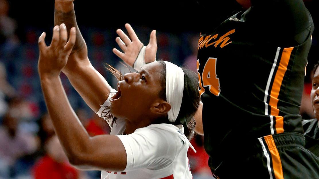 Long Beach State hands Adia Barnes' Wildcats fourth loss in a row